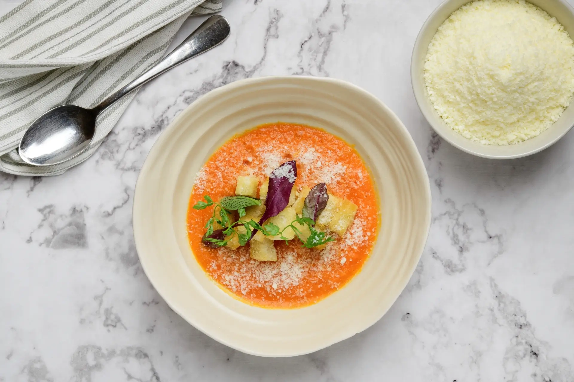 Visual di I formaggi duri stagionati grattugiati una scelta di qualita e versatilita presso Intergrana